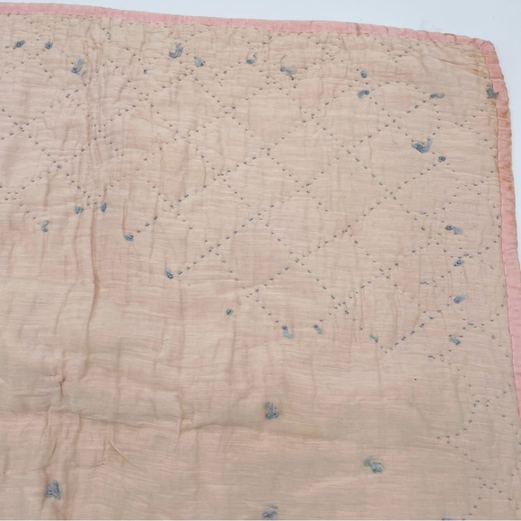 Vintage Baby Quilt Blanket Wounded Bird Handmade Embroidered Peach Pink Bow Girl - Picture 7 of 15
